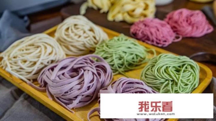 面条机全自动商用型是220v的吗？
