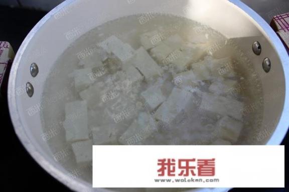 香椿拌豆腐的做法？
