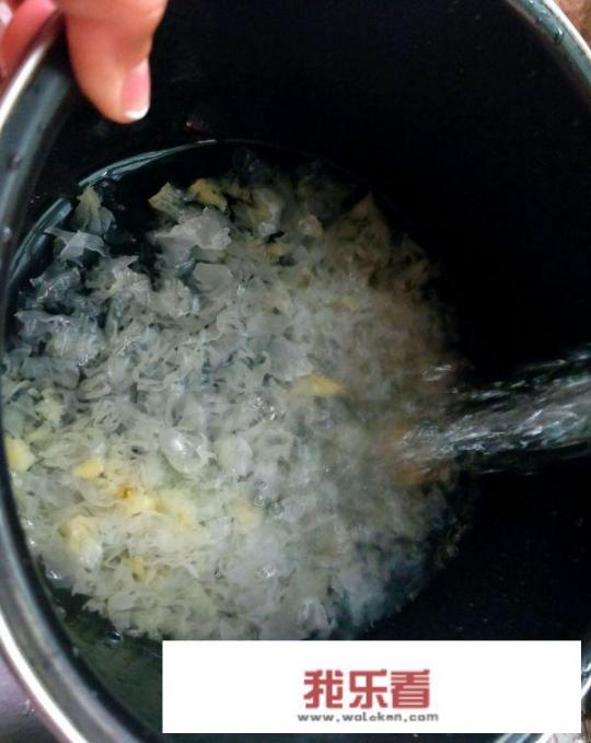 木瓜银耳糖水的做法？