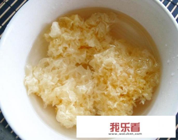 银耳和冰糖同食有什么好处？