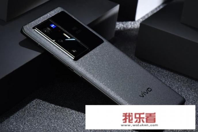 IPHONE 是华为还是苹果？