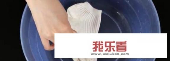 白袜子怎么能洗干净？