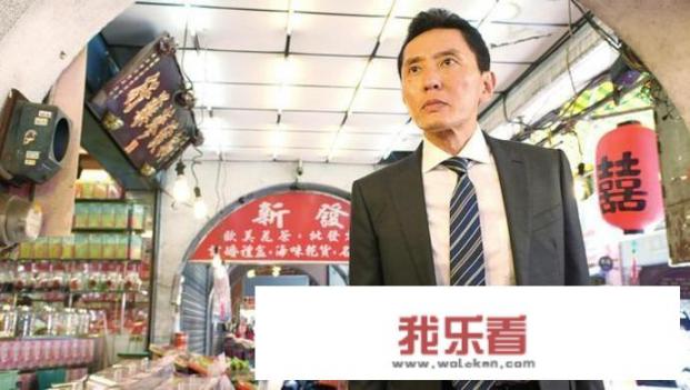 日剧《孤独的美食家》中男主角天天出去吃，他是做什么？