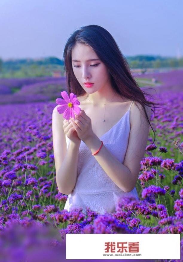 这几张花丛中的女生拍得怎么样，谁来点评一下？