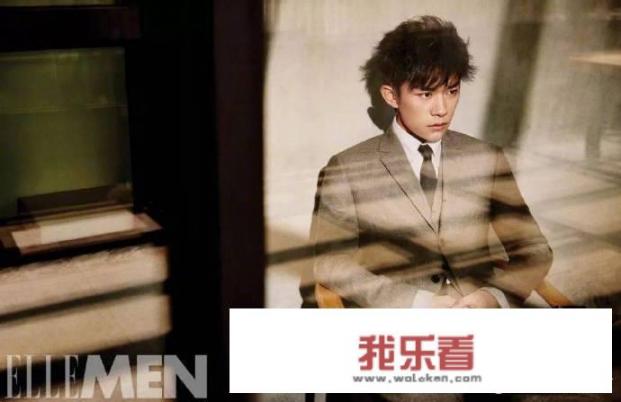 哪里可以找到易烊千玺成人礼的手机壁纸？