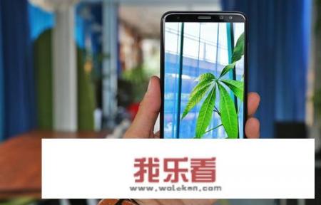 全面屏手机才刚刚普及，马上又要被折叠屏取代了？