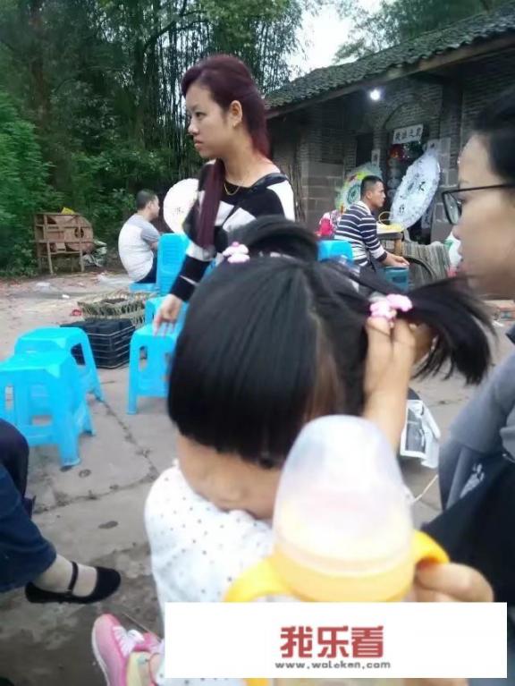 按中国的传统，老人去世，整个葬礼的流程是怎样的？