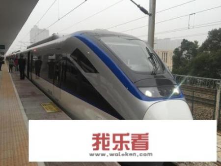 火车g d c开头分别代表什么？