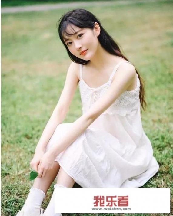 为什么有的女人既时尚又有女人味？