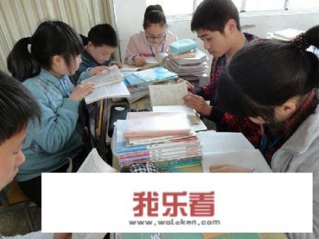 班主任如何布置班级文化？