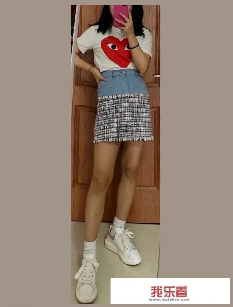 喜欢女生光脚穿细高跟鞋露出脚背的青筋和浅浅的脚趾缝，觉得很性感，别人这样认为吗？