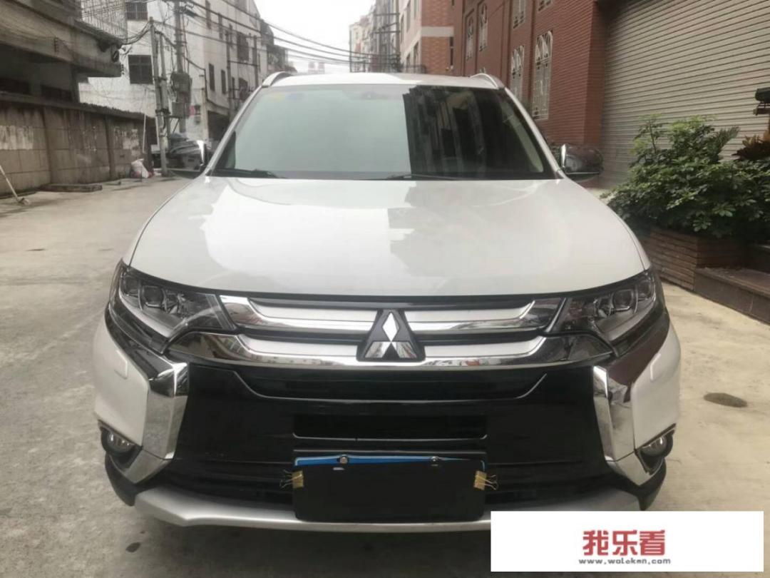 三菱欧蓝德2022款有五座价格？