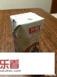 衣服上的酸奶怎么洗？