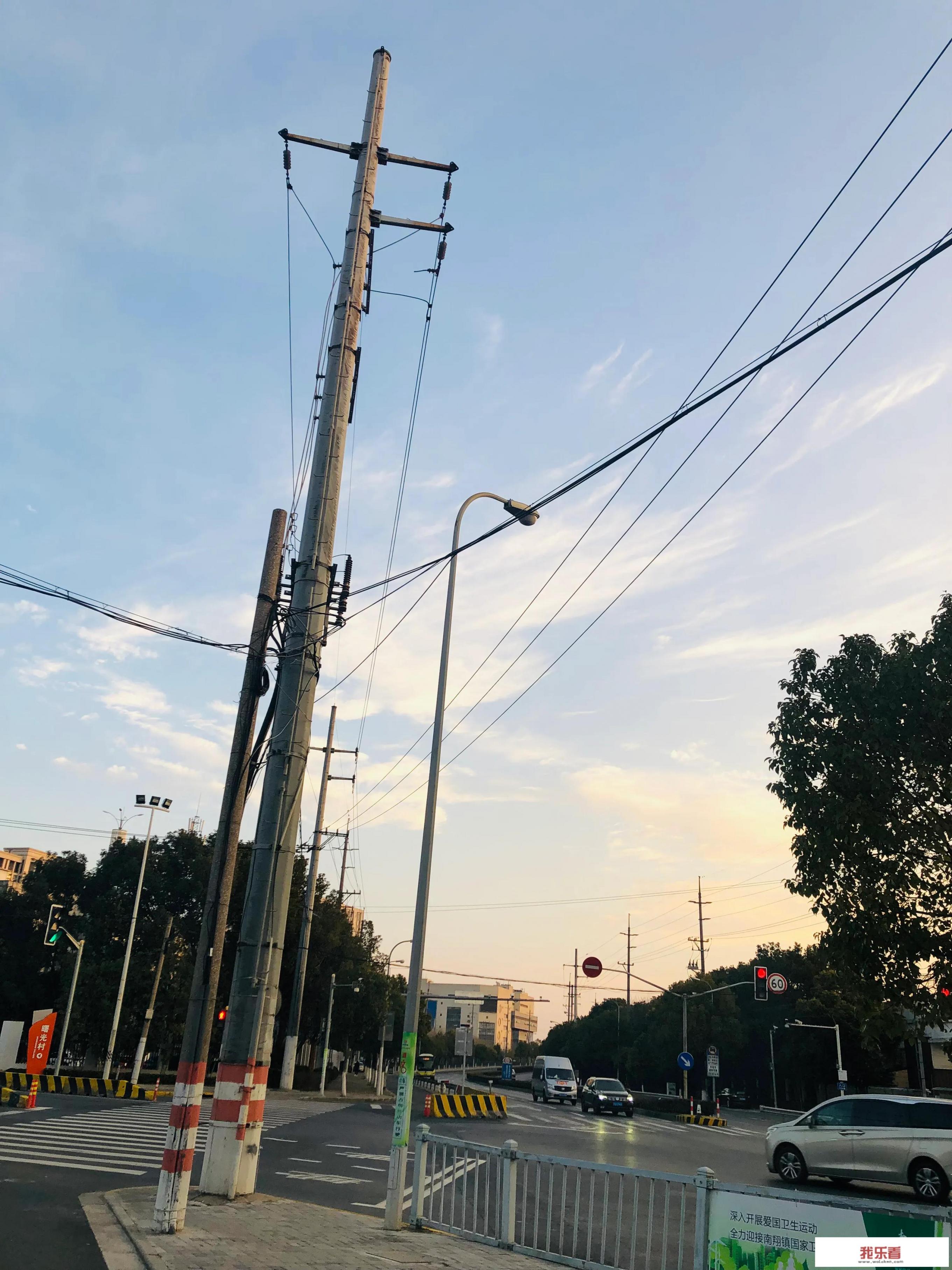 桌面背景、桌面壁纸、桌面主题、屏保图案有何区别？