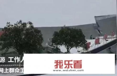 湖北武汉一汽车展厅被压塌，而积雪深度仅仅3厘米，你怎么看？