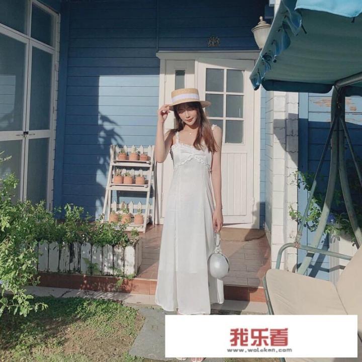 中式新娘礼服和西式婚纱哪个贵？