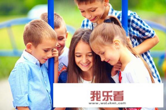 同性友人离别送什么？