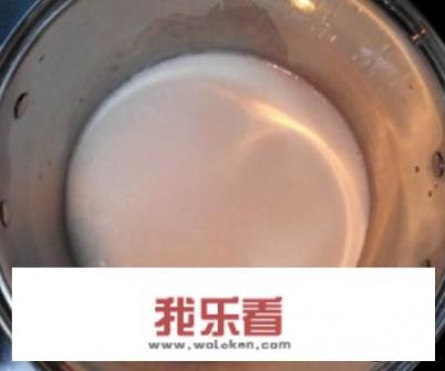 黄油怎么制作奶油蛋糕上的奶油？