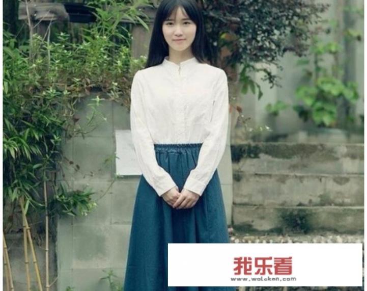 长裙配什么上衣好看？