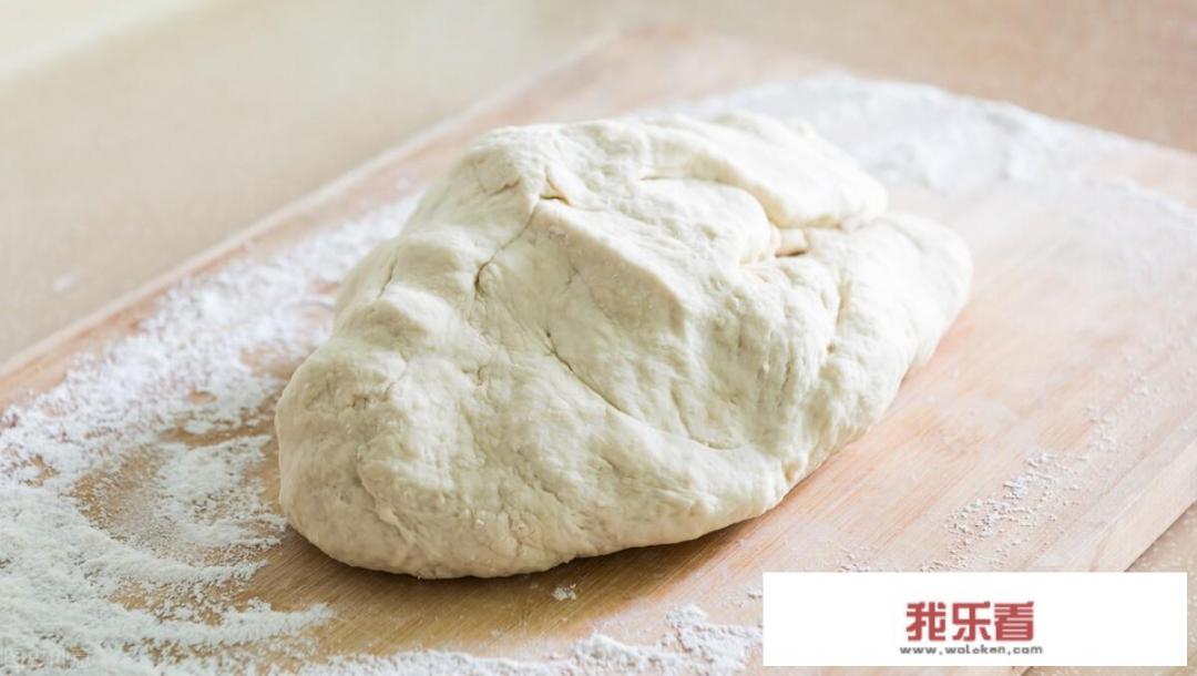 油炸糕怎么做啊？糯米面用蒸一下吗？
