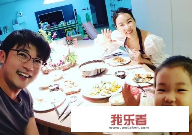 如何评价安在旭？安在旭火的时候有多火？