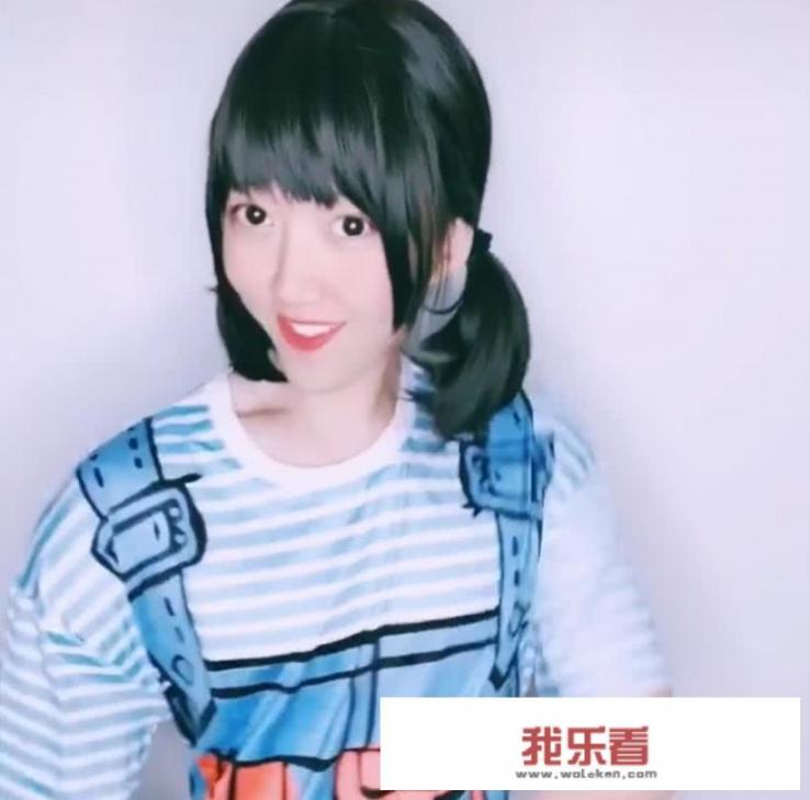 何炅老婆王菁的照片或图片？