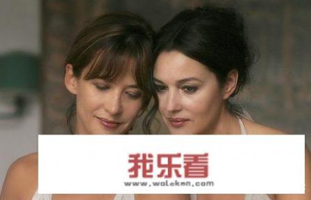 莫妮卡贝鲁奇泰坦尼克号？
