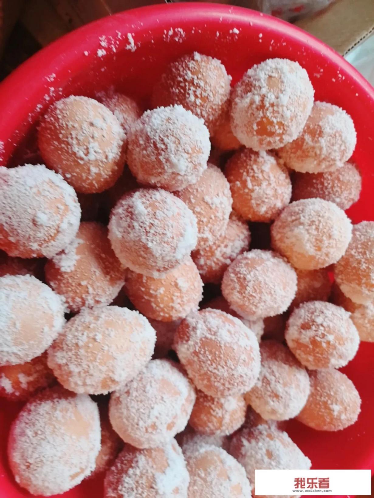 夏天我们家有好多的鸡蛋，天热了怕鸡蛋不好，我想腌鸡蛋是生的腌还是煮着腌，怎样腌的入味快，怎样腌的有？