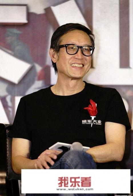 如何评价刘伟强担任电影《建军大业》导演？