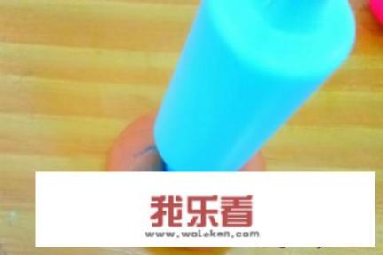 怎样用橡皮泥简单的制作创意美食之好吃的甜甜圈？