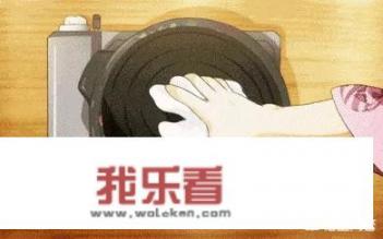 一个月怎么练能把一个稍胖的人练出肌肉？至少减个十几斤？