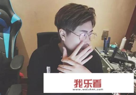 剑舞红颜笑类似网名？