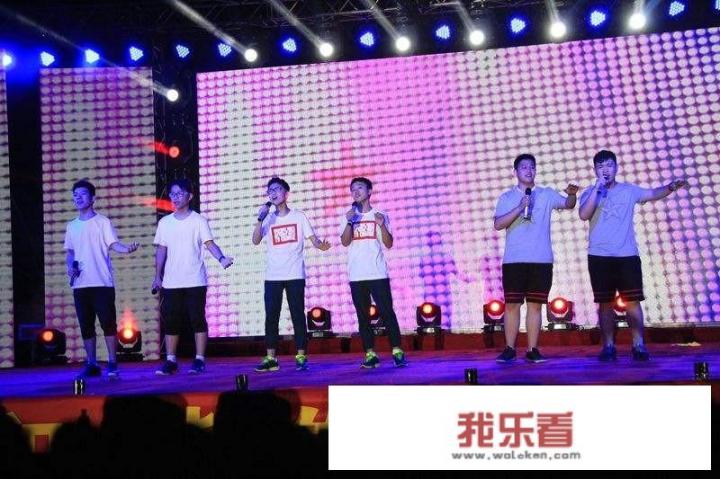 万能的条友，公司开年中大会，我需要一些激进奋进、励志的音乐和歌曲？有哪些推荐？