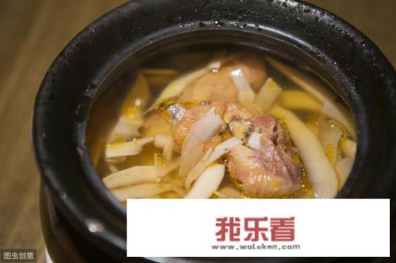 椰子煲鸡还可以放什么材料？怎样好吃？