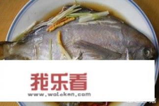 东北人年夜饭桌上不可少的三道菜，红烧鲤鱼、发财猪手、四喜丸子，你赞同吗？