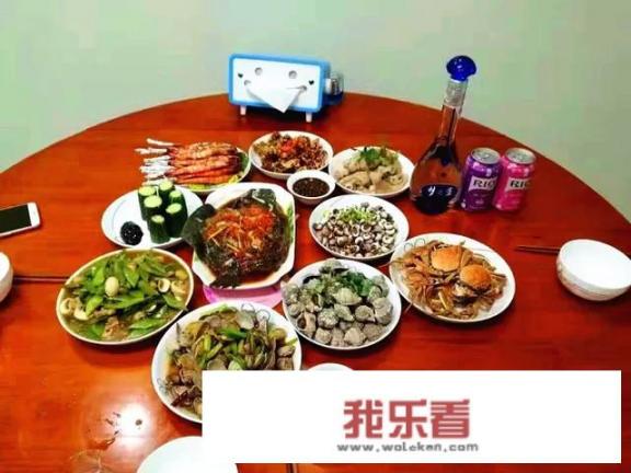 迎国庆中秋的画？