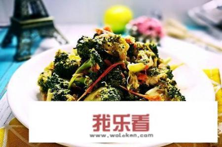 凉拌西兰花的家常做法，超多蔬菜，简单好吃？