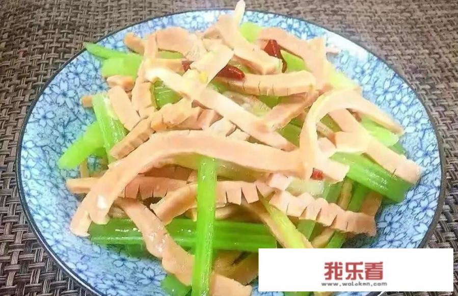鱿鱼干怎么炒好吃又嫩？