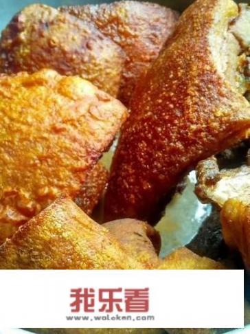 炸扣肉先抹盐还是抹醋？