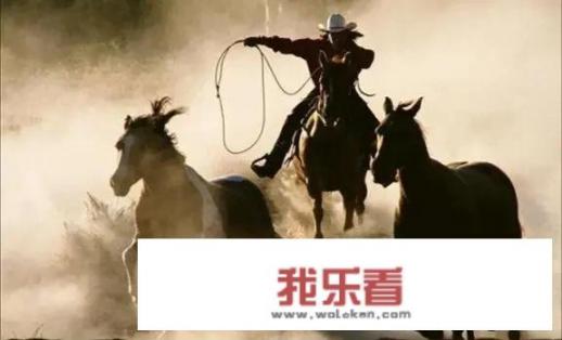 我们同患难，我们共追求，是哪首歌里的歌词？