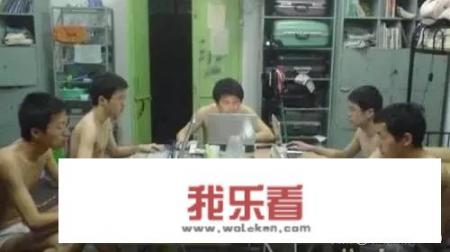 一个小家庭，一老一小，夫妻二人，一年正常开支八万多块钱正常吗？
