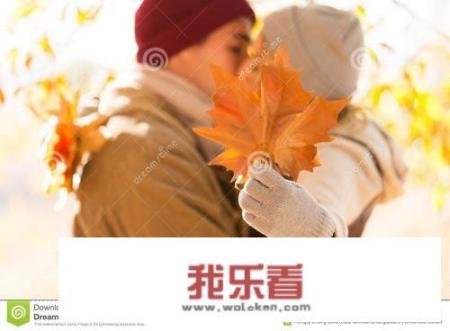 情侣间是如何亲吻的？