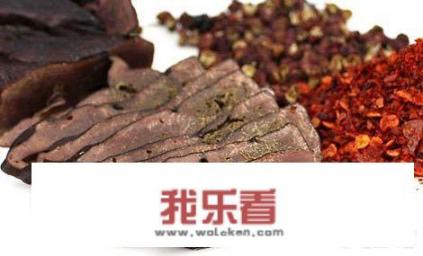 小时候过年的美食你还记得吗？都有些什么菜品？