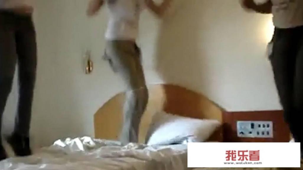 为什么美国人鞋子都不脱就爬上床？