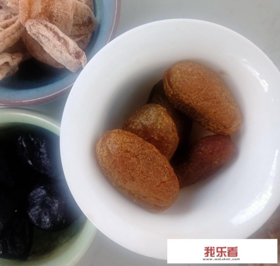 瓶装橄榄菜里的橄榄果能吃吗？