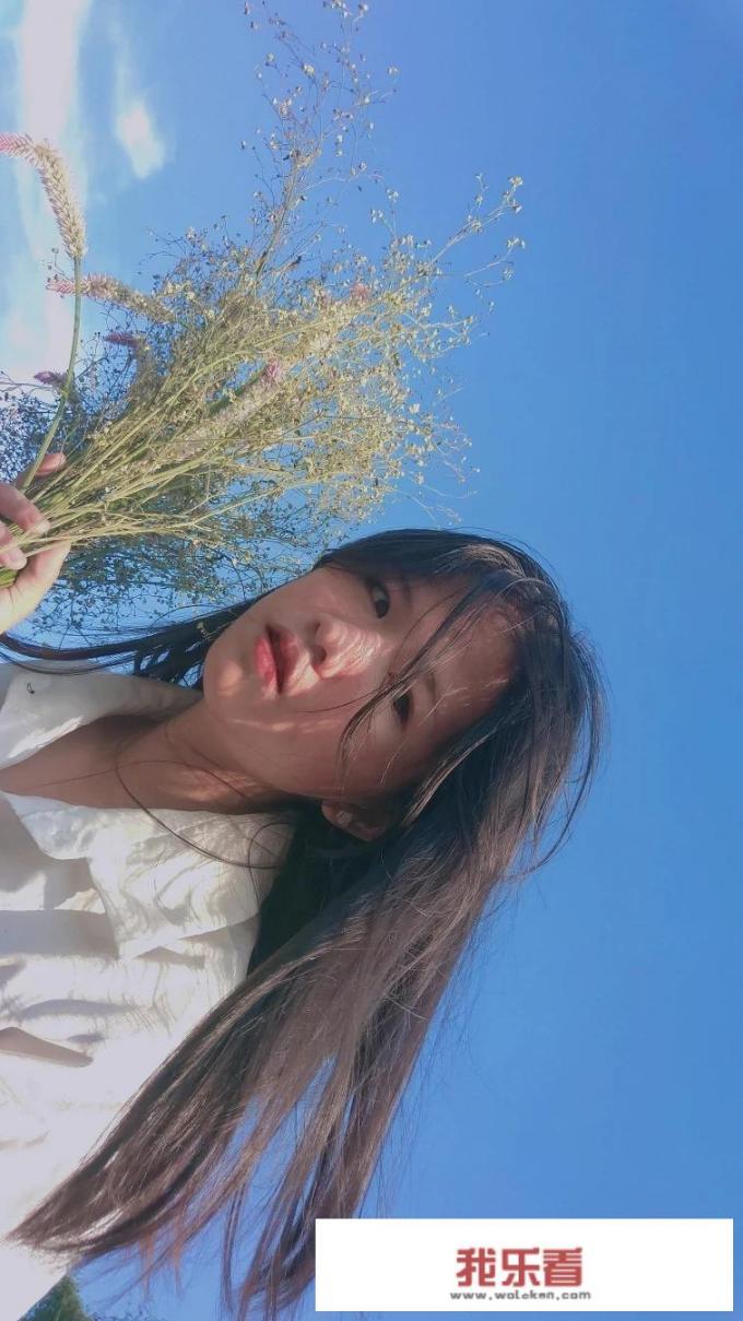 夏天以蓝天白云为背景，可以拍点啥？