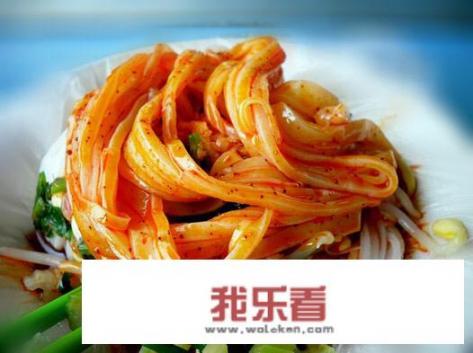 我按照视频介绍的方法来做米皮，蒸出来的米皮不成型，是要添加什么东西才可以的吗？