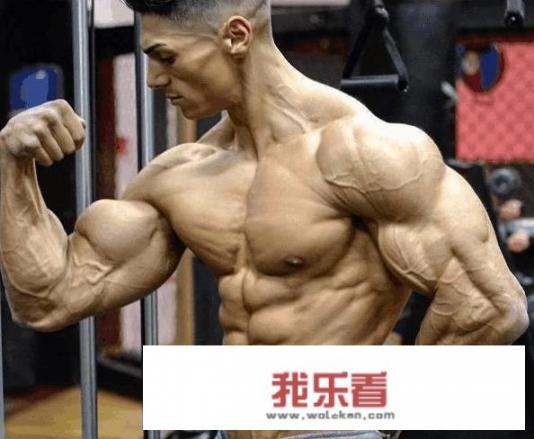 为什么抖音快手里有那么多肌肉男，现实生活中却很少碰到？