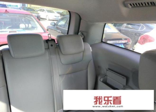 纳智捷大7这一款车究竟怎么样？听说油耗每百公里17升，而且售后服务比较落后？
