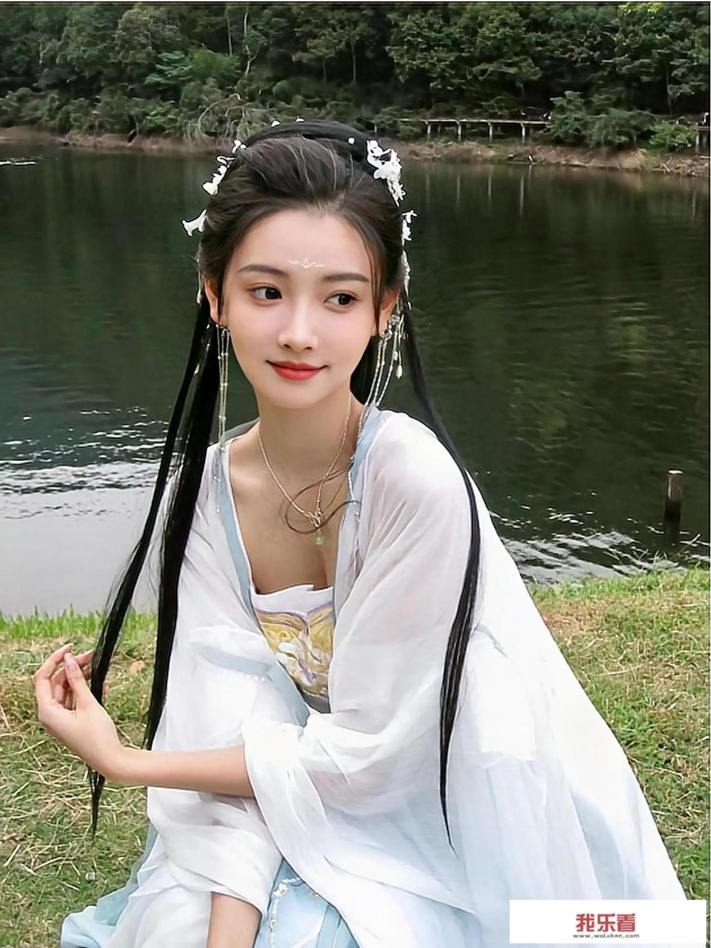 景甜被曝私密照，很多人都在关注她，到底景甜有多美呢？